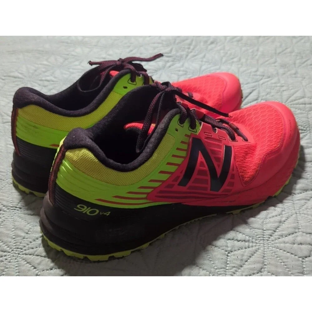 New Balance Men’s MT910v4 Trail Running Sneakers Sz 9.5 Orange Lime Green Vibram